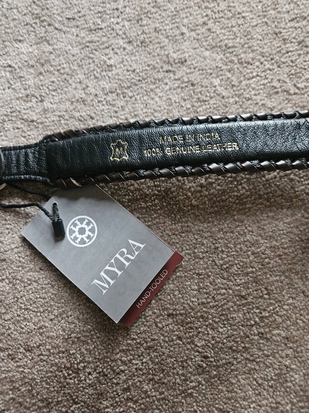 Myra Genuine Leather Dog Collar Size MEDIUM